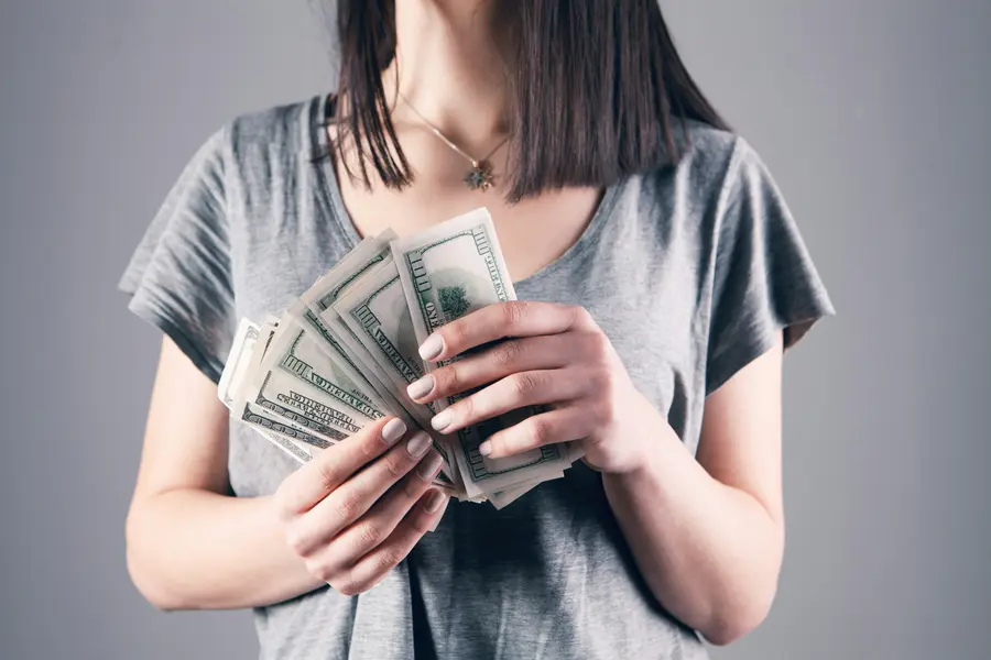 Когда тратишь деньги на себя, ты: