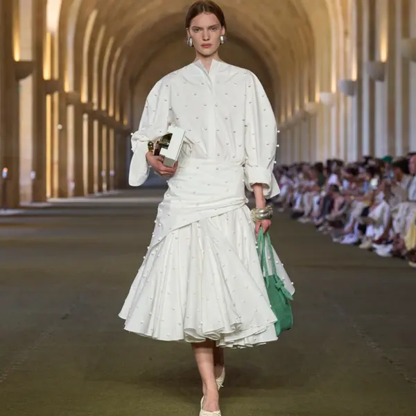 Which fashion house presented this look on the runway?