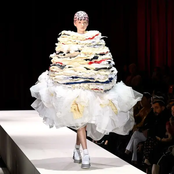 Which fashion house presented this look on the runway?