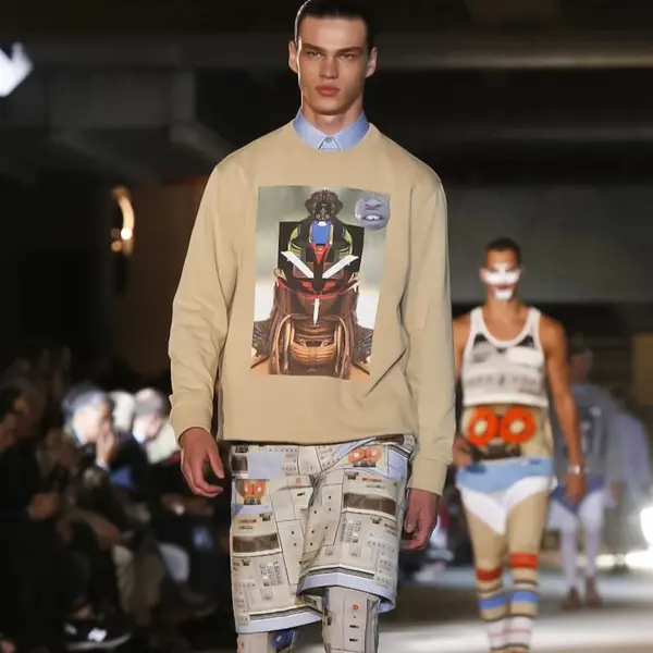 Which fashion house presented this look on the runway?