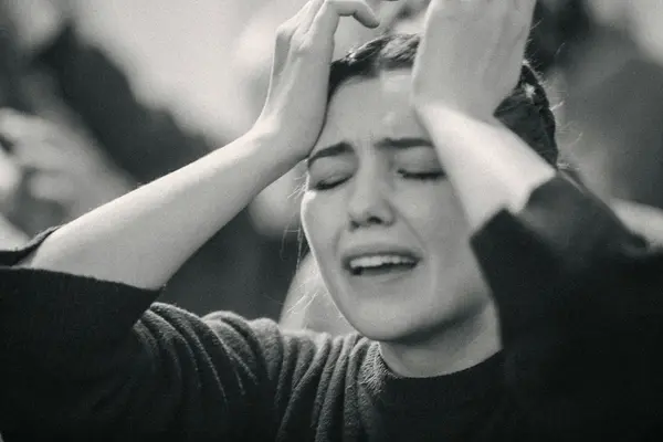 Тревожно-избегающий тип привязанности