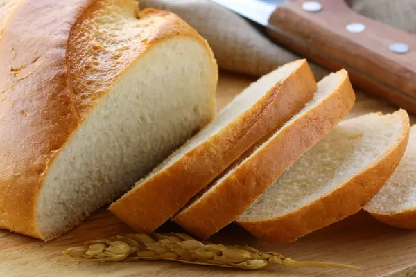 Батон «вчерашний, но стараюсь»