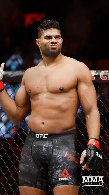 Алистар Оверим