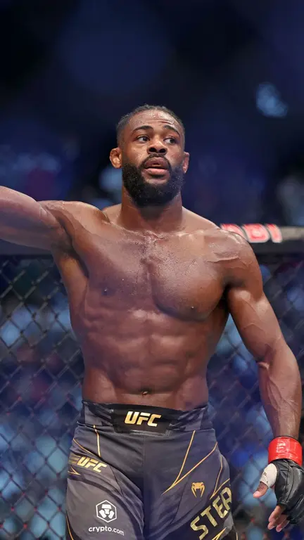 Алджамейн Стерлинг